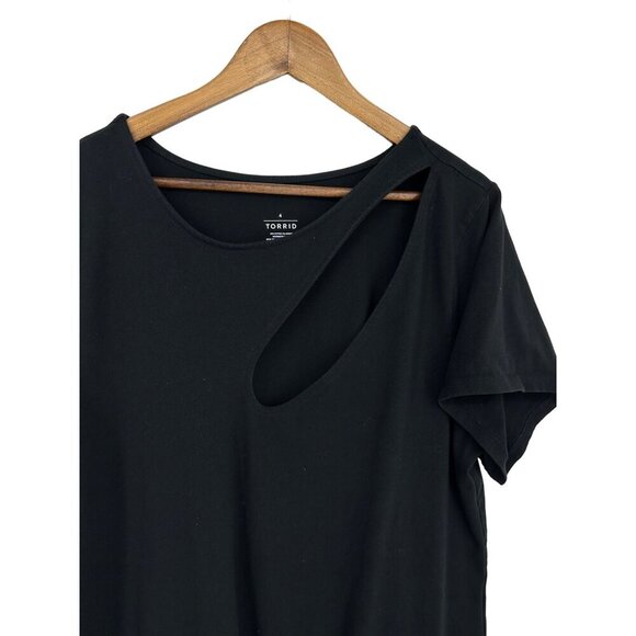 Torrid Foxy Short Sleeve Asymmetrical Cutout Top Size 4X - Picture 3 of 6